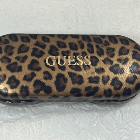 GUESS Designer Leopard Print Case for Eyeglasses - Picture 6 of 11